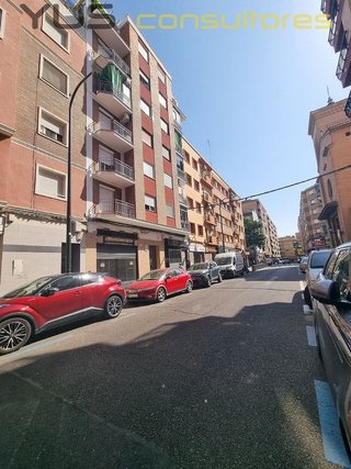 Local comercial en alquiler en Delicias en Zaragoza
