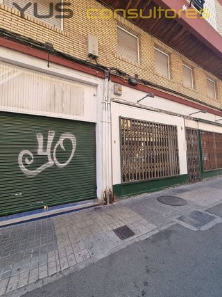 Local comercial en alquiler en Delicias en Zaragoza