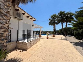 Chalet en venta en Dolores