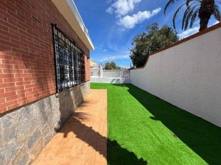 Casa adosada en venta en Playa de los Locos en Torrevieja