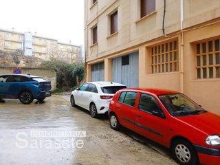 Garaje en venta en Estella/Lizarra