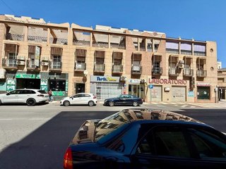 Garaje en venta en Roquetas Centro en Roquetas de Mar