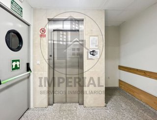 Oficina en venta en Comillas en Madrid