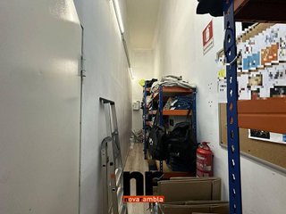 Local comercial en alquiler en Zona Industrial en Barbera del Vallès