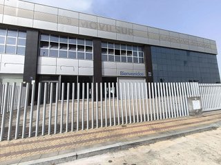 Nave industrial en alquiler en La Paz en Alcalá de Guadaira