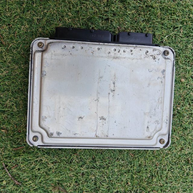 Centralita golf Mk4 R32