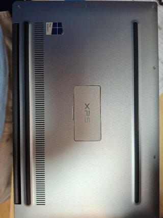 Dell XPS i7 8GB RAM 256GB SSD Win 11 Pro