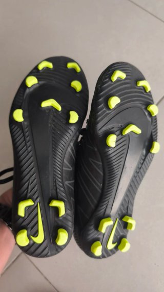 Botas de fútbol Nike Mercurial infantiles