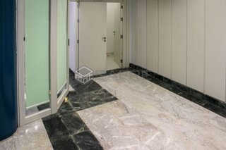 Local comercial en alquiler en Parque Ayala - Jardín de la Abadía - Huelín en Málaga