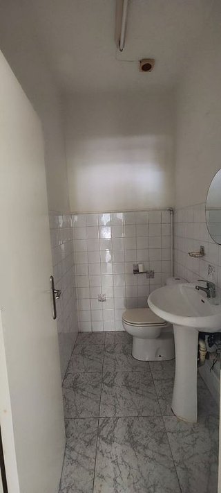 Local comercial en alquiler en Bami - Tabladilla - La Estrella en Sevilla
