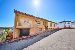 Chalet en venta en Illora