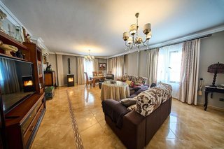 Chalet en venta en Illora
