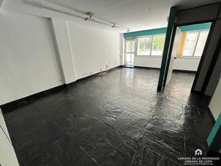 Oficina en venta en Centro Ciudad en León