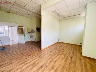 Local comercial en venta en Residencia en Logroño