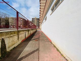 Local comercial en venta en Residencia en Logroño