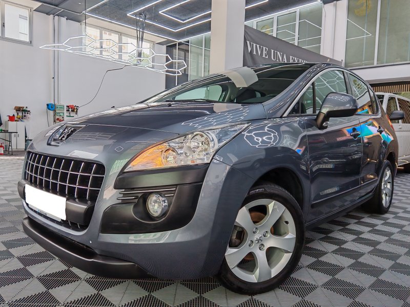 Peugeot 3008 1.6 HDI FAP Premium 2011