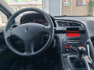 Peugeot 3008 1.6 Hdi 112cv Premium 5p.