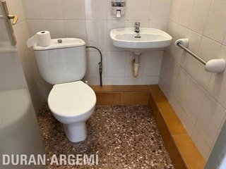 Local comercial en alquiler en Castellbisbal