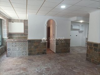 Local comercial en alquiler en El Pla de Sant Josep - L'Asil en Elche