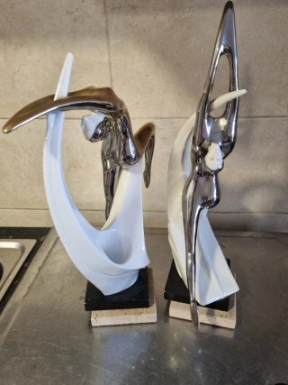 Figuras de cerámica modernas