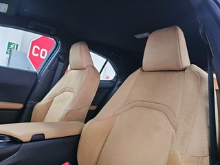 Lexus UX 2.0 300h UX Plus