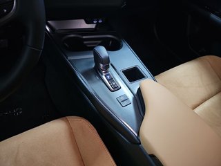 Lexus UX 2.0 300h UX Plus