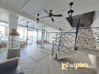 Local comercial en venta en Centro en Laredo
