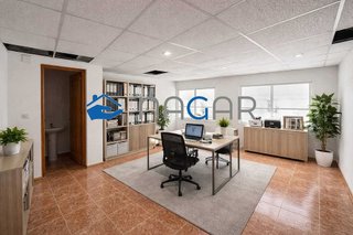 Local comercial en venta en La Línea de la Concepción ciudad en Línea de la Concepción (La)
