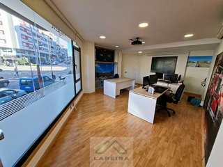 Oficina en venta en Calvario - Santa Rita en Vigo