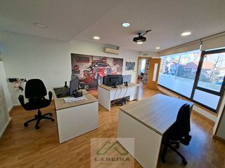 Oficina en venta en Calvario - Santa Rita en Vigo