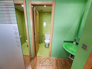 Oficina en venta en Calvario - Santa Rita en Vigo