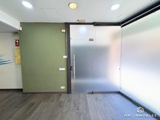 Local comercial en alquiler en Centre - Joan Prim en Granollers