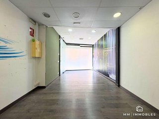 Local comercial en alquiler en Centre - Joan Prim en Granollers