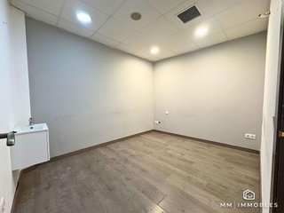 Local comercial en alquiler en Centre - Joan Prim en Granollers
