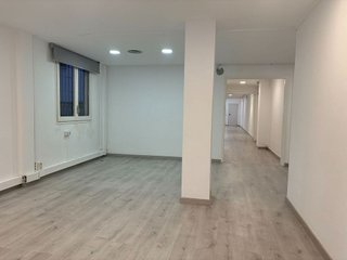Oficina en alquiler en Vila de Gràcia en Barcelona