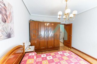 Piso en alquiler en Milán - Pumarín - Teatinos en Oviedo