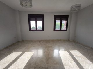 Piso en alquiler en Ciudad Jardín - Zoco en Córdoba