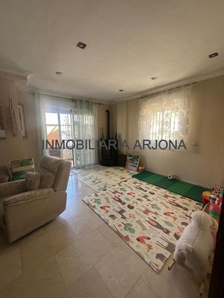 Chalet en venta en El Valle en Lucena