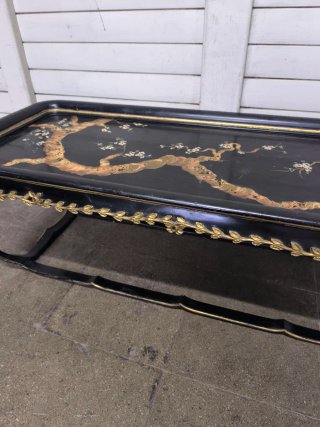 Mesa Centro Vintage Oriental Negra Dorada