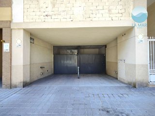 Garaje en venta en Ciudad de Asís en Alicante