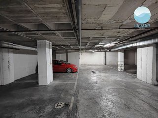 Garaje en venta en Ciudad de Asís en Alicante