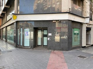 Local comercial en venta en Benalúa en Alicante