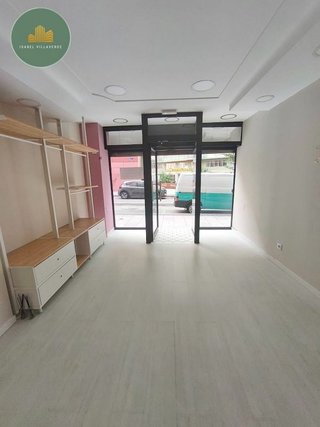 Local comercial en alquiler en Cuatro Caminos - Plaza de la Cubela en Coruña (A)