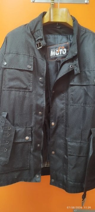 Chaqueta de moto Outlet Moto. Talla L.