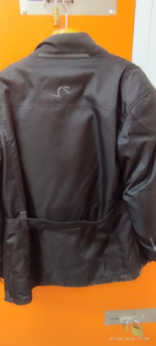 Chaqueta de moto Outlet Moto. Talla L.