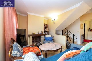 Casa adosada en venta en Crta. De la Sierra en Granada
