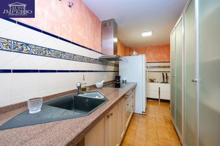 Casa adosada en venta en Crta. De la Sierra en Granada