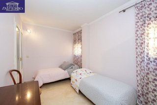 Casa adosada en venta en Crta. De la Sierra en Granada