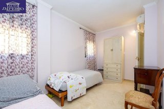 Casa adosada en venta en Crta. De la Sierra en Granada