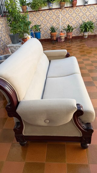 Sofá clásico 3 plazas beige y marrón
